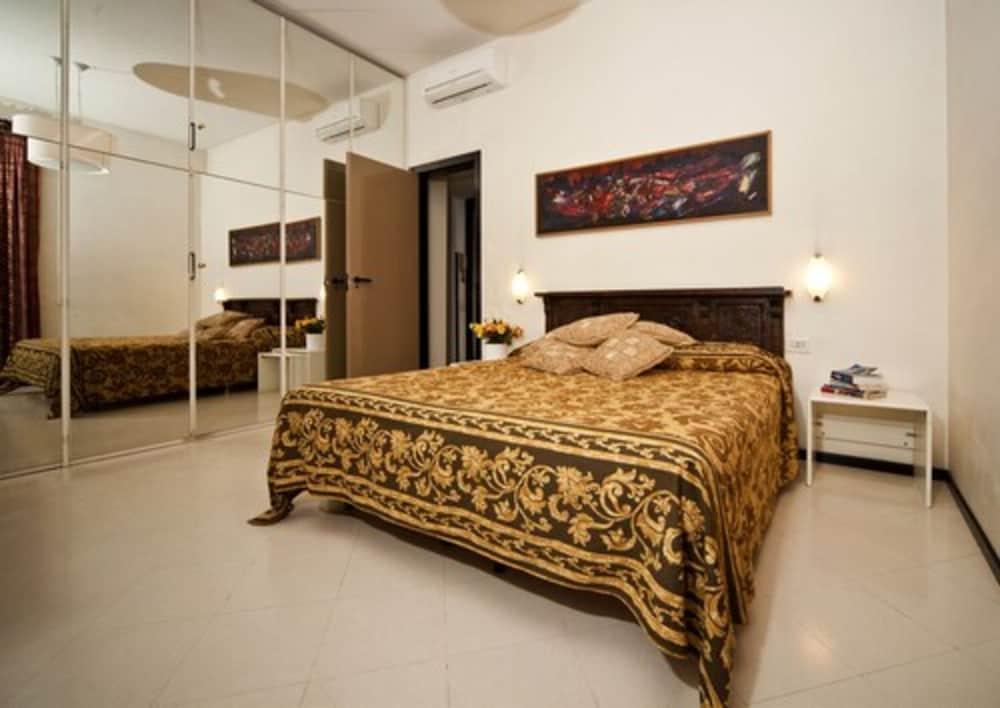 Boutique Hotel Campo De' Fiori Rom Exteriör bild