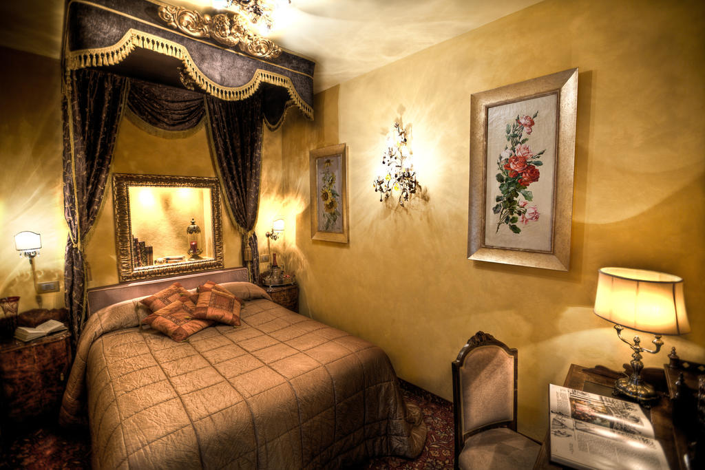 Boutique Hotel Campo De' Fiori Rom Exteriör bild
