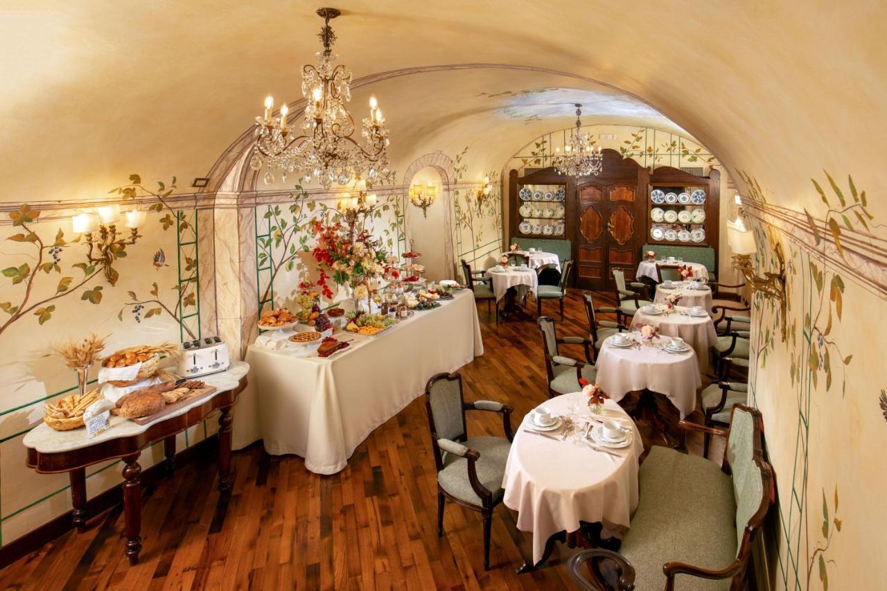Boutique Hotel Campo De' Fiori Rom Exteriör bild